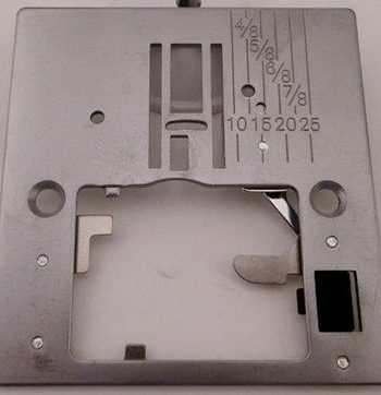 Needle Plate w/Spring Sgr 2623