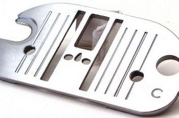 NEEDLE PLATE Singer 5830 straight stitch