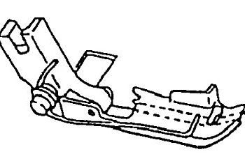 FOOT SERGER Singer most models Piping with shank
